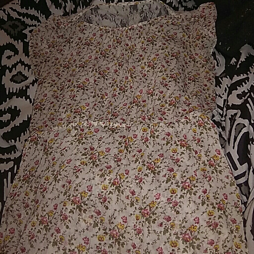 Short sleeve floral dress shirt